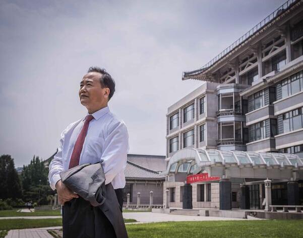 曹和平教授文章《中国用开放性模型审度五年计划》